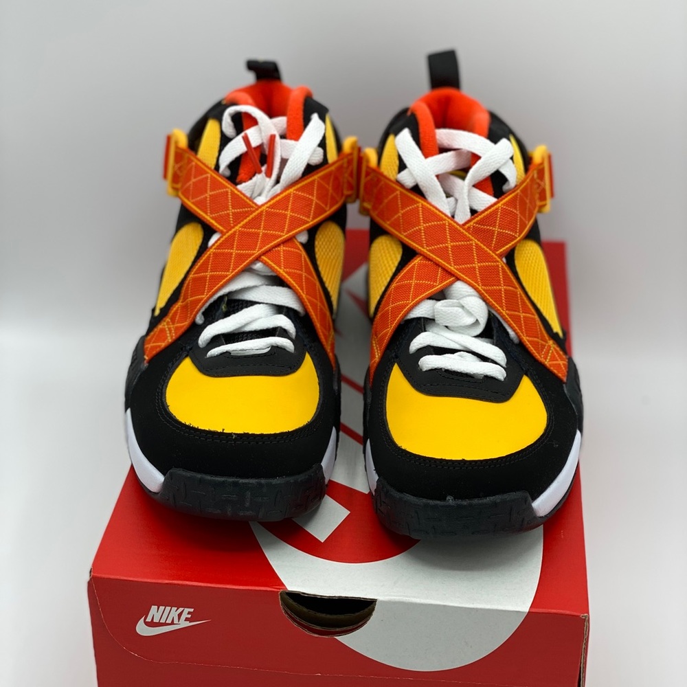 Nike Air Raid Raygun GS size 7Y